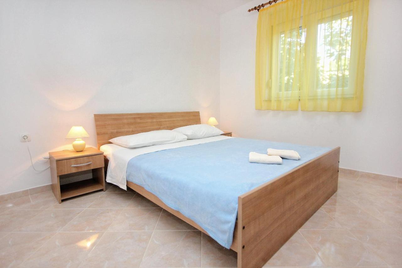 Apartments By The Sea Vlasici, Pag - 9324 Exterior photo