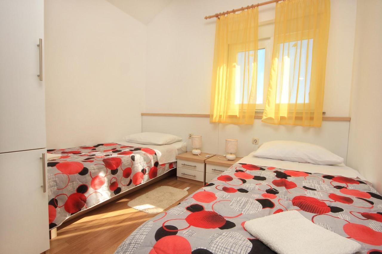 Apartments By The Sea Vlasici, Pag - 9324 Exterior photo