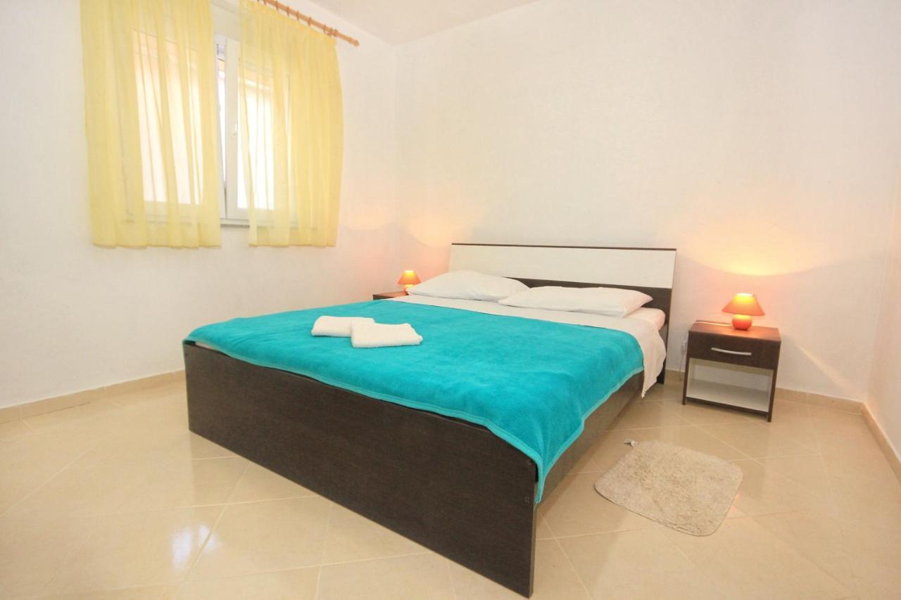 Apartments By The Sea Vlasici, Pag - 9324 Exterior photo