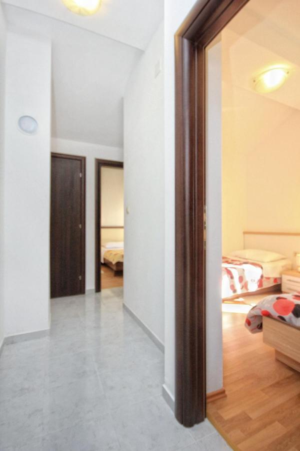 Apartments By The Sea Vlasici, Pag - 9324 Exterior photo