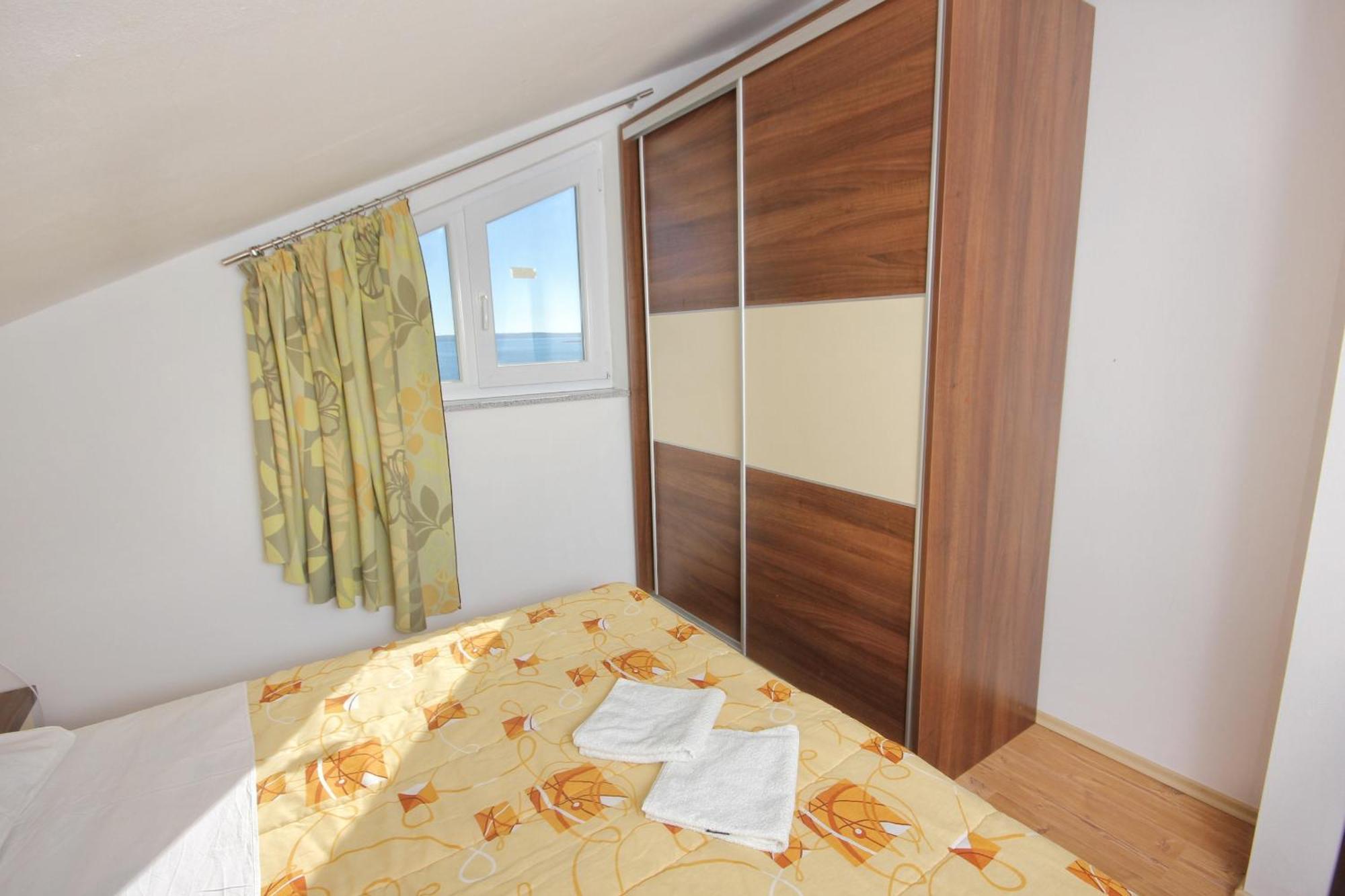 Apartments By The Sea Vlasici, Pag - 9324 Room photo