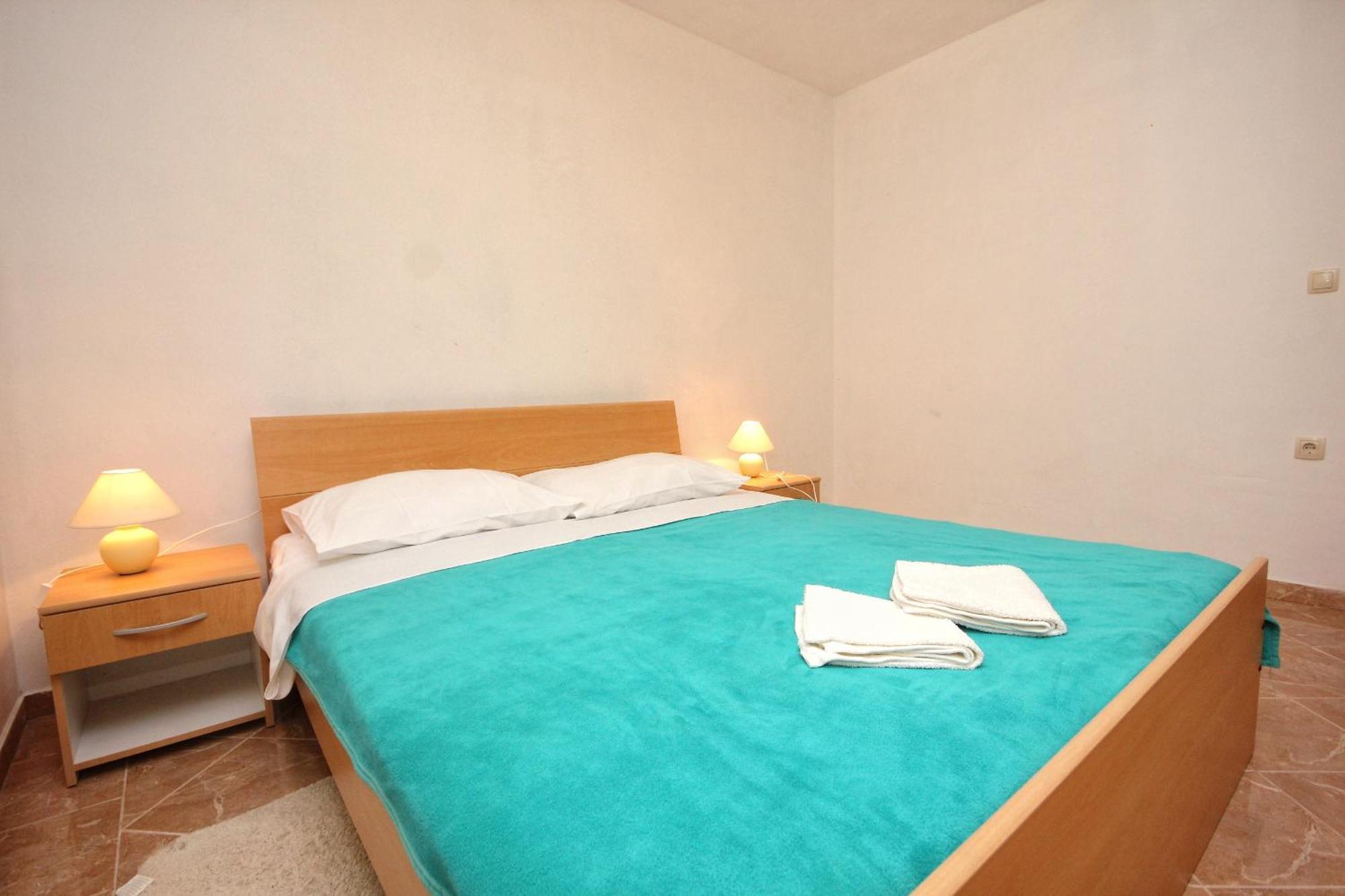 Apartments By The Sea Vlasici, Pag - 9324 Room photo